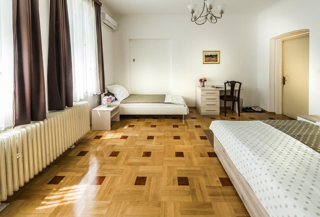 Vila Regina Rooms Karlovac Εξωτερικό φωτογραφία