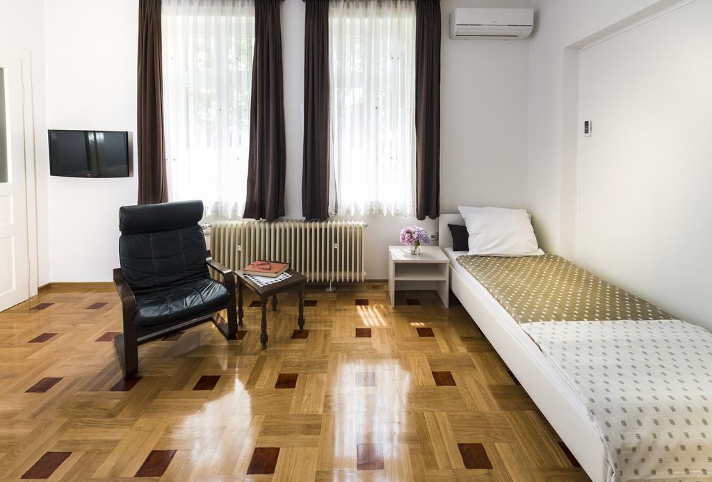 Vila Regina Rooms Karlovac Εξωτερικό φωτογραφία